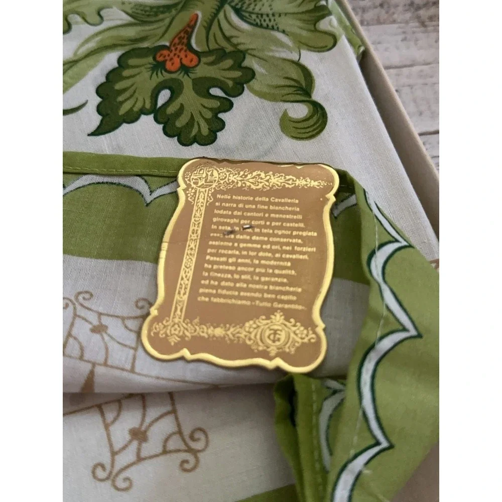 Ricami Art. 367 Vintage Italian Embroidered Tablecloth Set includes napkins.